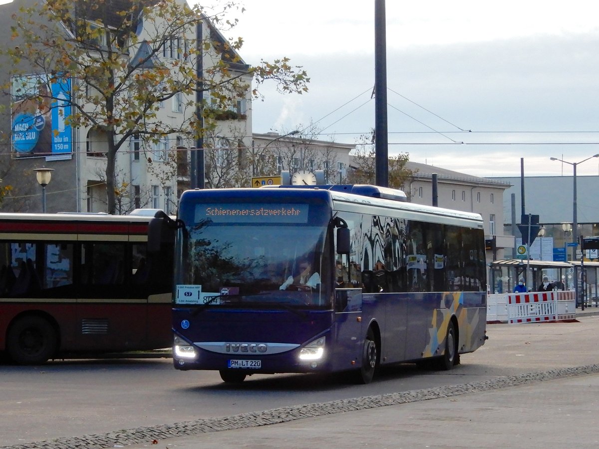 Iveco Crossway LE, SEV S7, Lange Tours, Potsdam 01.Nov.2020