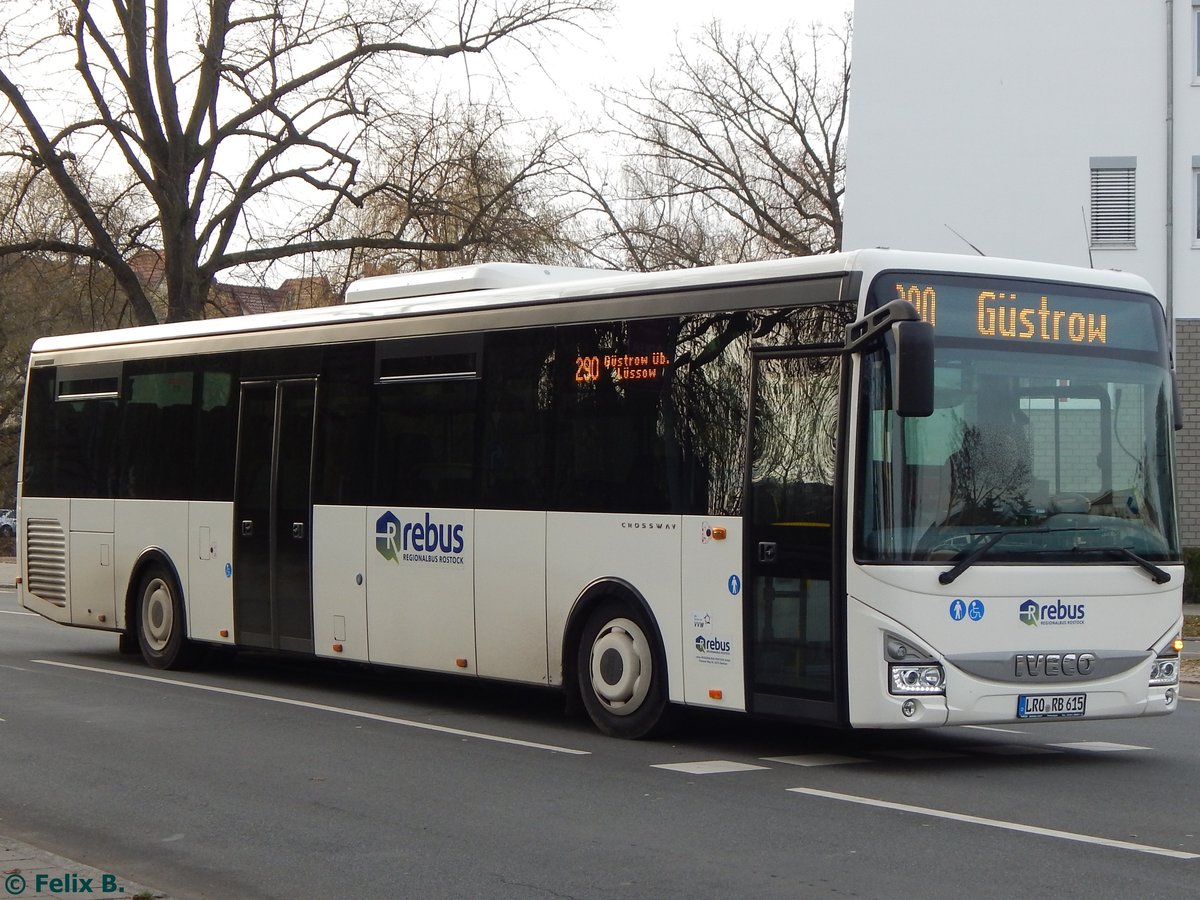 Iveco Crossway von Regionalbus Rostock in Güstrow am 23.11.2016