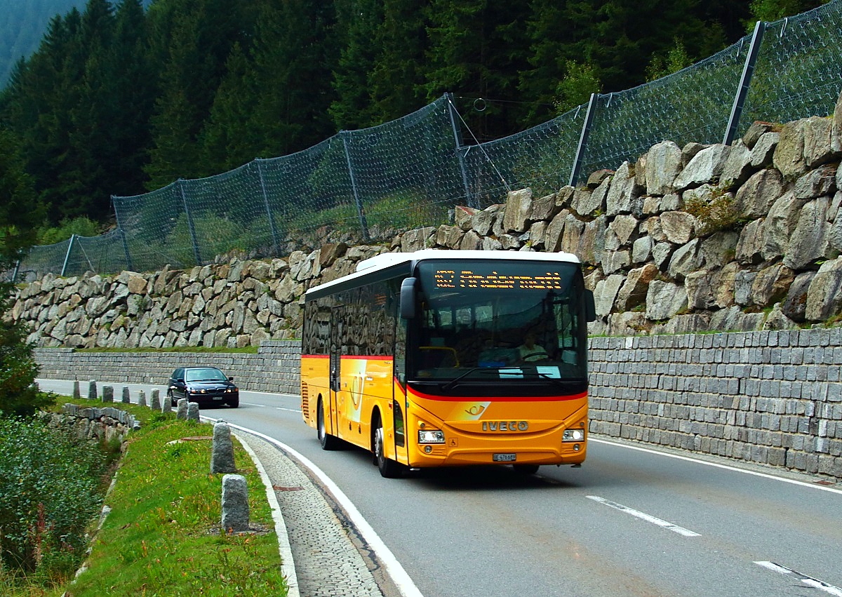 Iveco Irisbus Crossway der schweizer Post am 16.09.2016 bei Göschenen