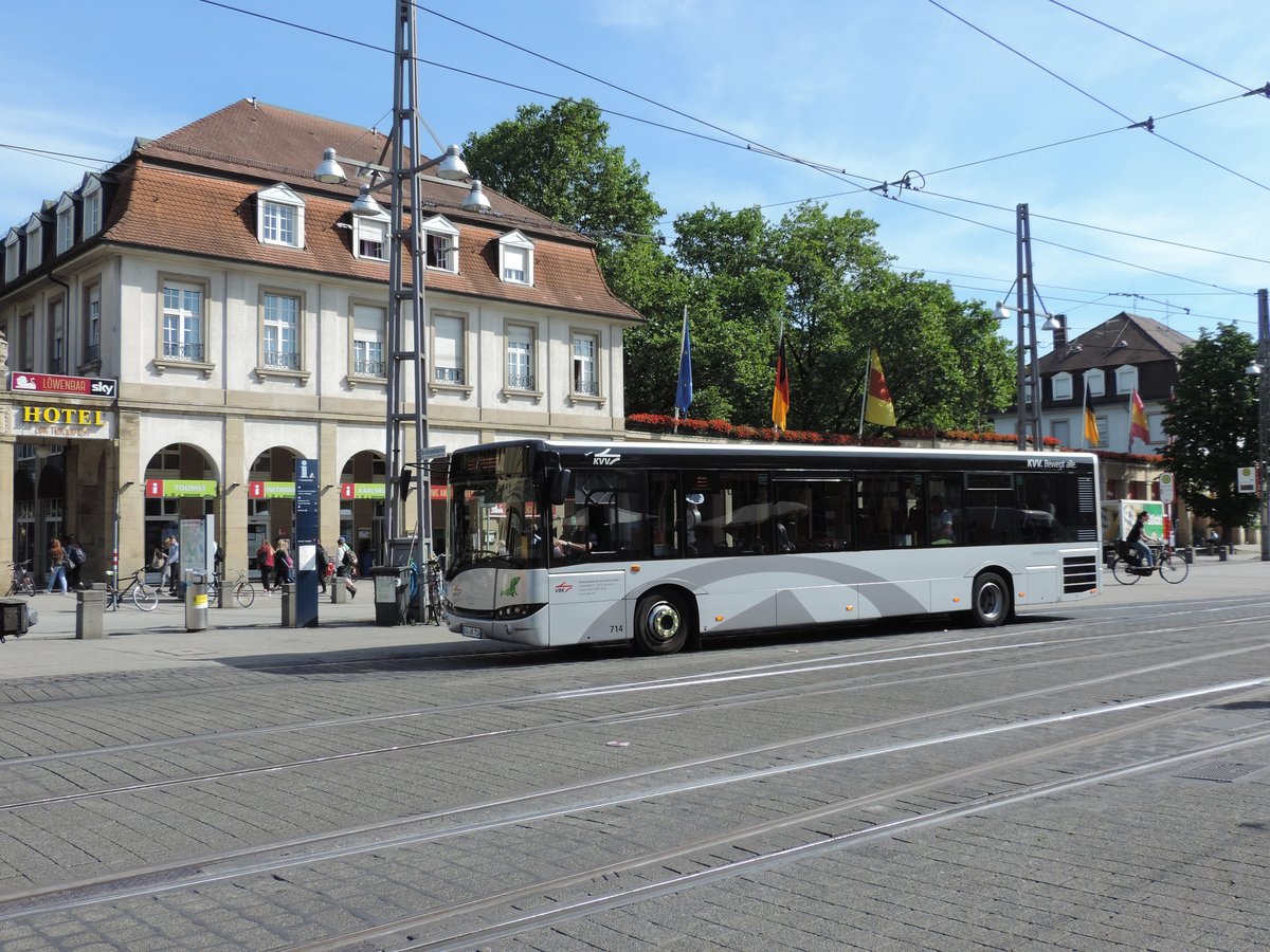 Karlsruhe, 6. July 2016 : Solaris Interurbino vor dem Bahnhof.
