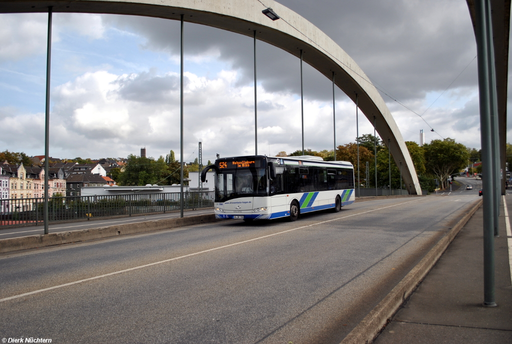 Linie: 524
Fahrtrichtung: Hagen-Hohenlimburg
Ort: HA, Eisenbahnbrücke Fuhrparkstraße
Fahrzeug / Kennzeichen: 780 / HA-DF 780
Typ: Solaris Urbino 12
Unternehmen: Hagener Straßenbahn AG
Aufnahmedatum: 03.10.2018
Besonderes: -