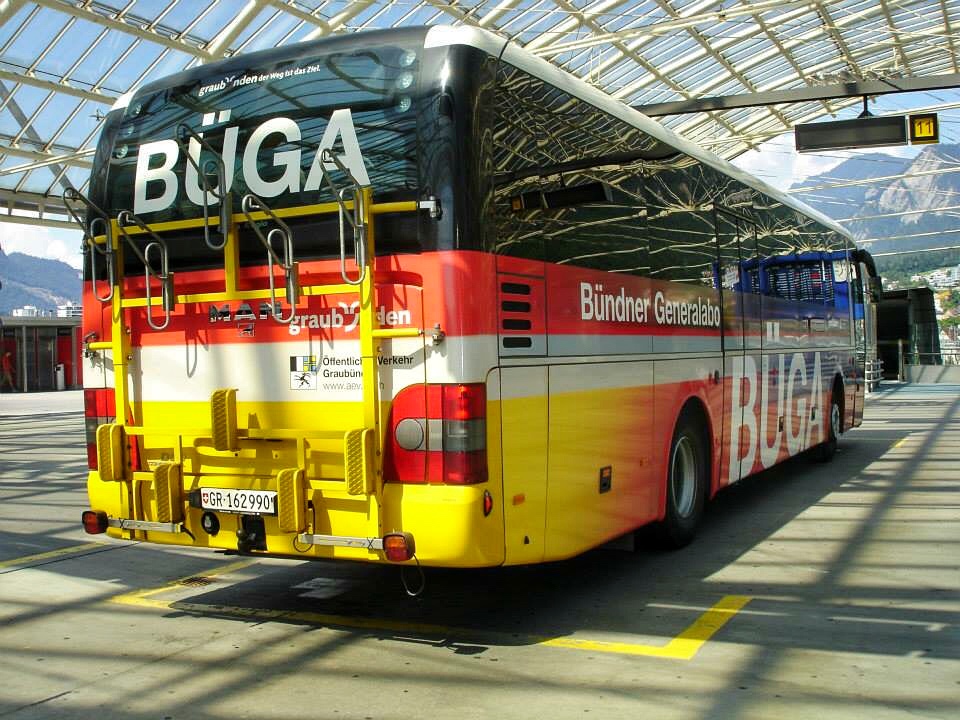 Lion's Regio mit Werbung fürs Bündner Generalabo am 22.6.13 auf dem Postdeck Chur.