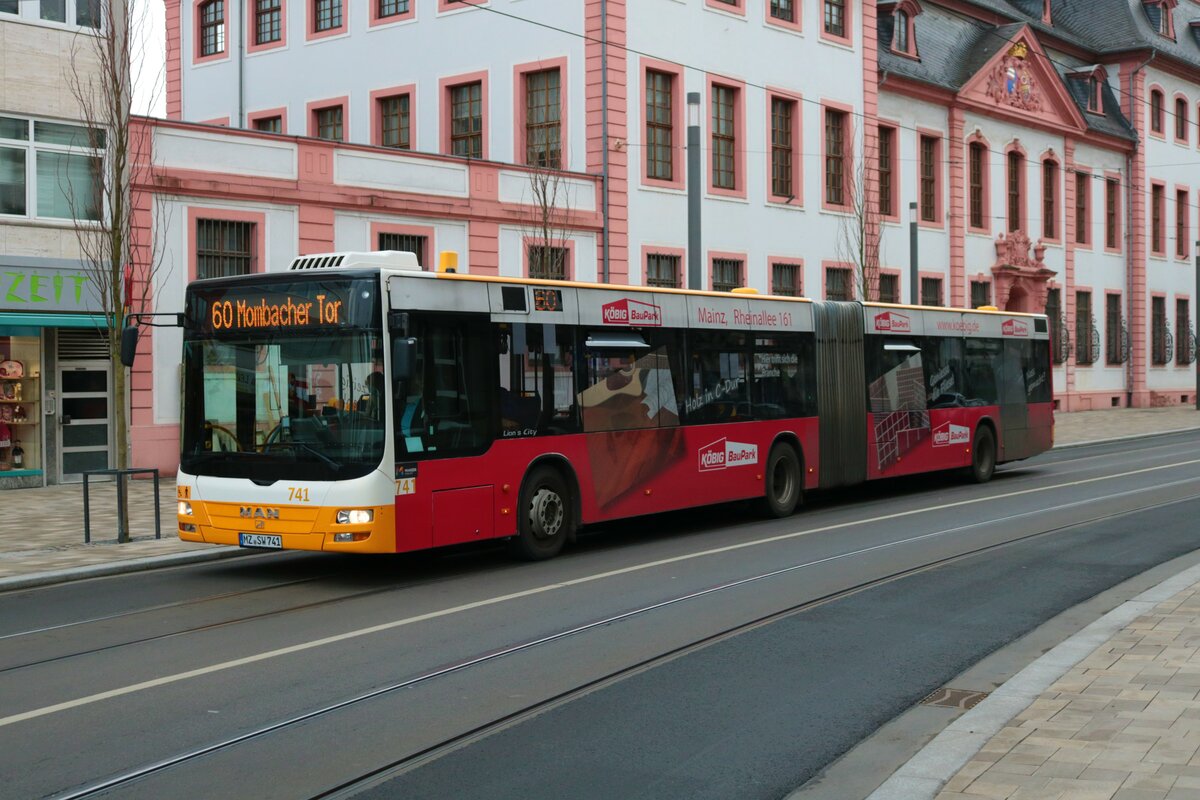 Mainzer Mobilität MAN Lions City g Wagen 741 am 31.12.21 in Mainz Innenstadt