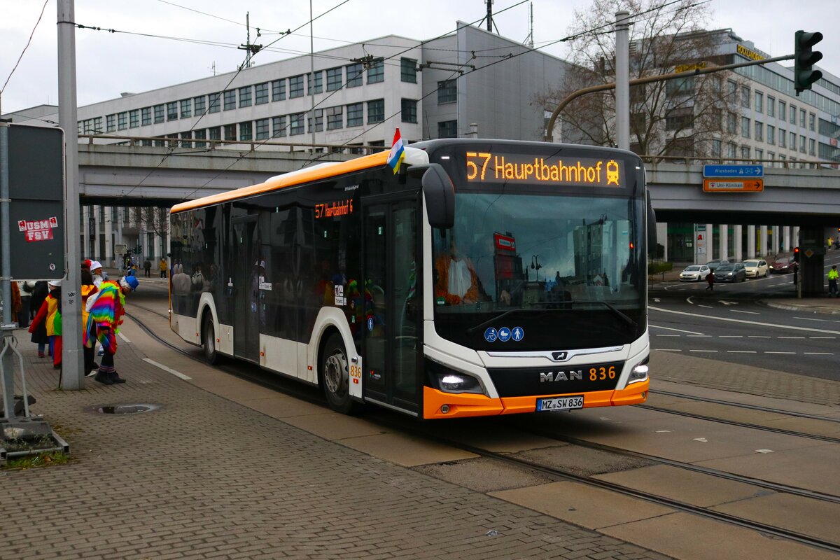 Mainzer Mobilität MAN Lions City Wagen 836 am 12.02.24 in Mainz Hauptbahnhof