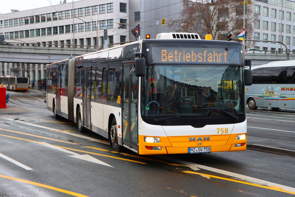 Mainzer Mobilität MAN Lions City Wagen 758 am 16.02.26 in Mainz Hauptbahnhof