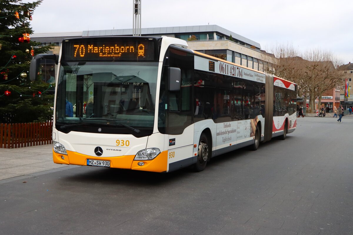 Mainzer Mobilität Mercedes Benz Citaro 2 G Wagen 930 am 31.12.25 am Höfchen in der Innenstadt