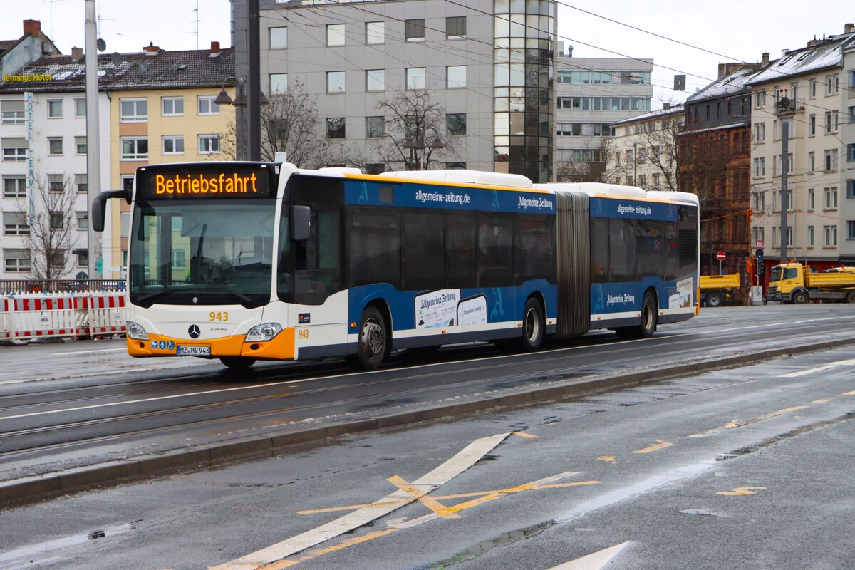 Mainzer Mobilität Mercedes Benz Citaro 2 G Wagen 943 am 16.02.26 in Mainz Hauptbahnhof