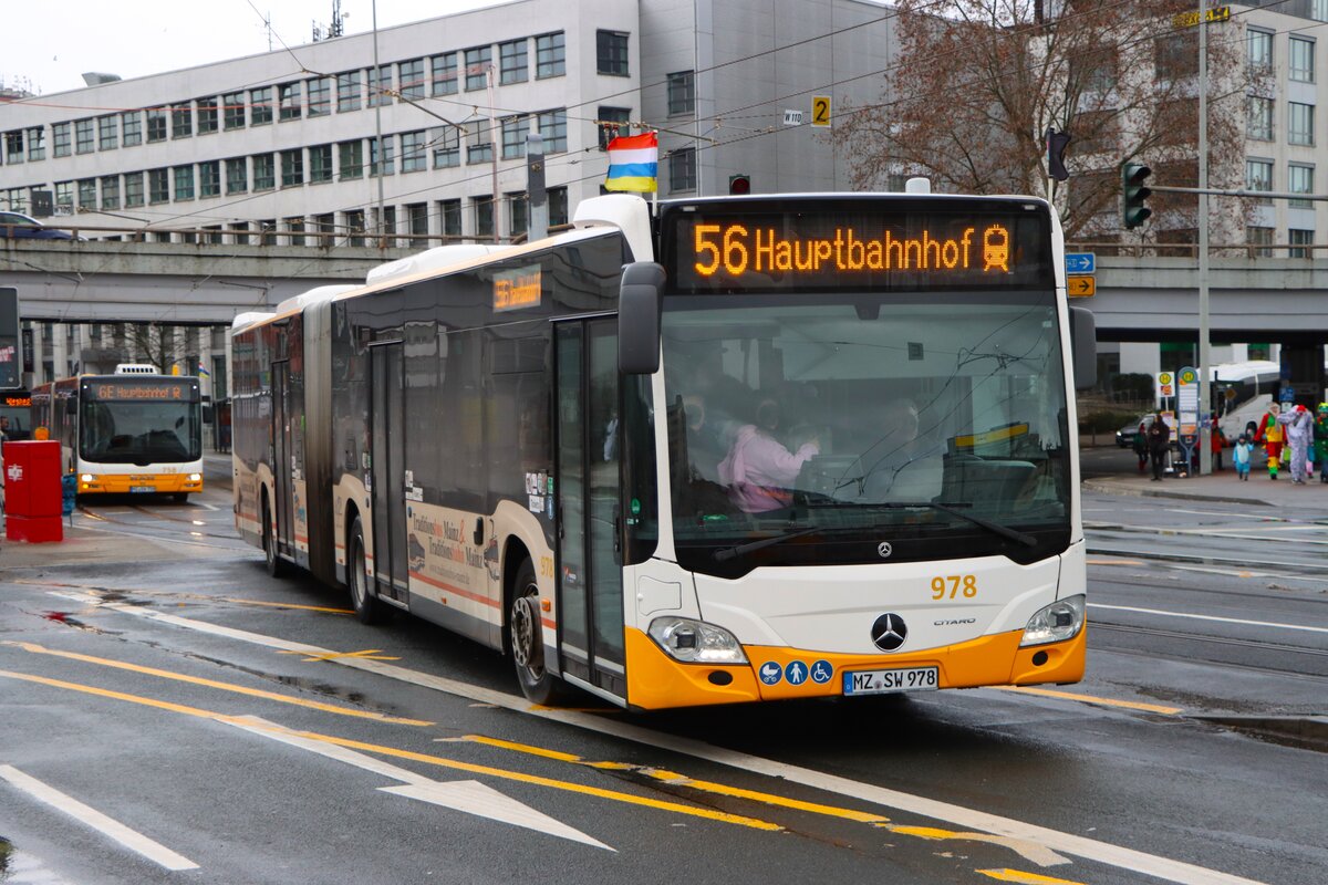 Mainzer Mobilität Mercedes Benz Citaro 2 G Wagen 978 am 16.02.26 in Mainz Hauptbahnhof