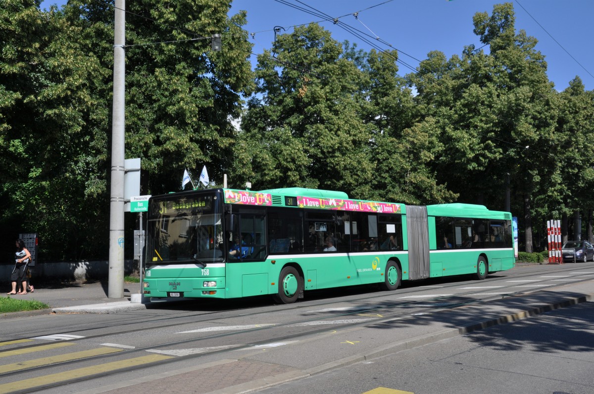 MAN Bus 758 auf der Linie 31 an der Haltestelle Felix Platter Spital. Die Aufnahme stammt vom 17.07.2014.