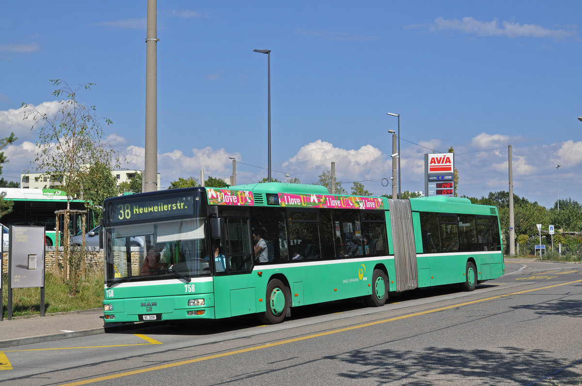 MAN Bus 758, auf der Linie 38, bedient die Haltestelle Rankstrasse. Die Aufnahme stammt vom 10.09.2015.