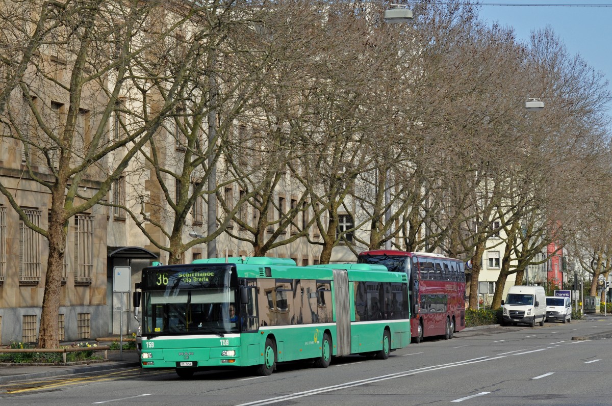 MAN Bus 759 auf der Linie 36 fährt zur Haltestelle am Badischen Bahnhof. Die Aufnahme stammt vom 05.04.2015.