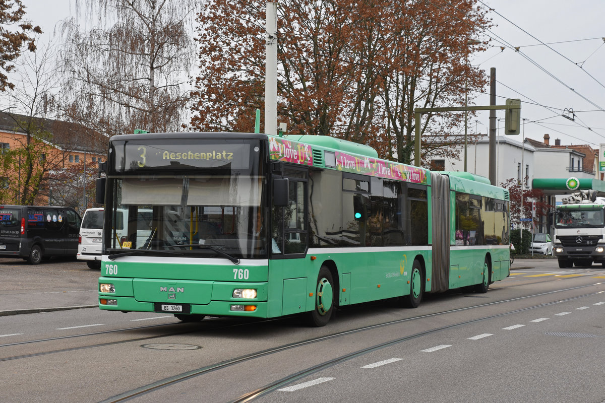 MAN Bus 760 im Einsatz als Tramersatz auf der Linie 3, die wegen einer Baustelle nicht nach Birsfelden verkehren kann. Hier fährt der Bus in die Schlaufe an der Endstation in Birsfelden. Die Aufnahme stammt vom 23.11.2018.