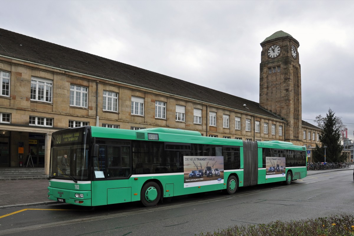 MAN Bus 763 auf der Linie 30 an der Endstation am Badischen Bahnhof. Die Aufnahme stammt vom 08.12.2014.