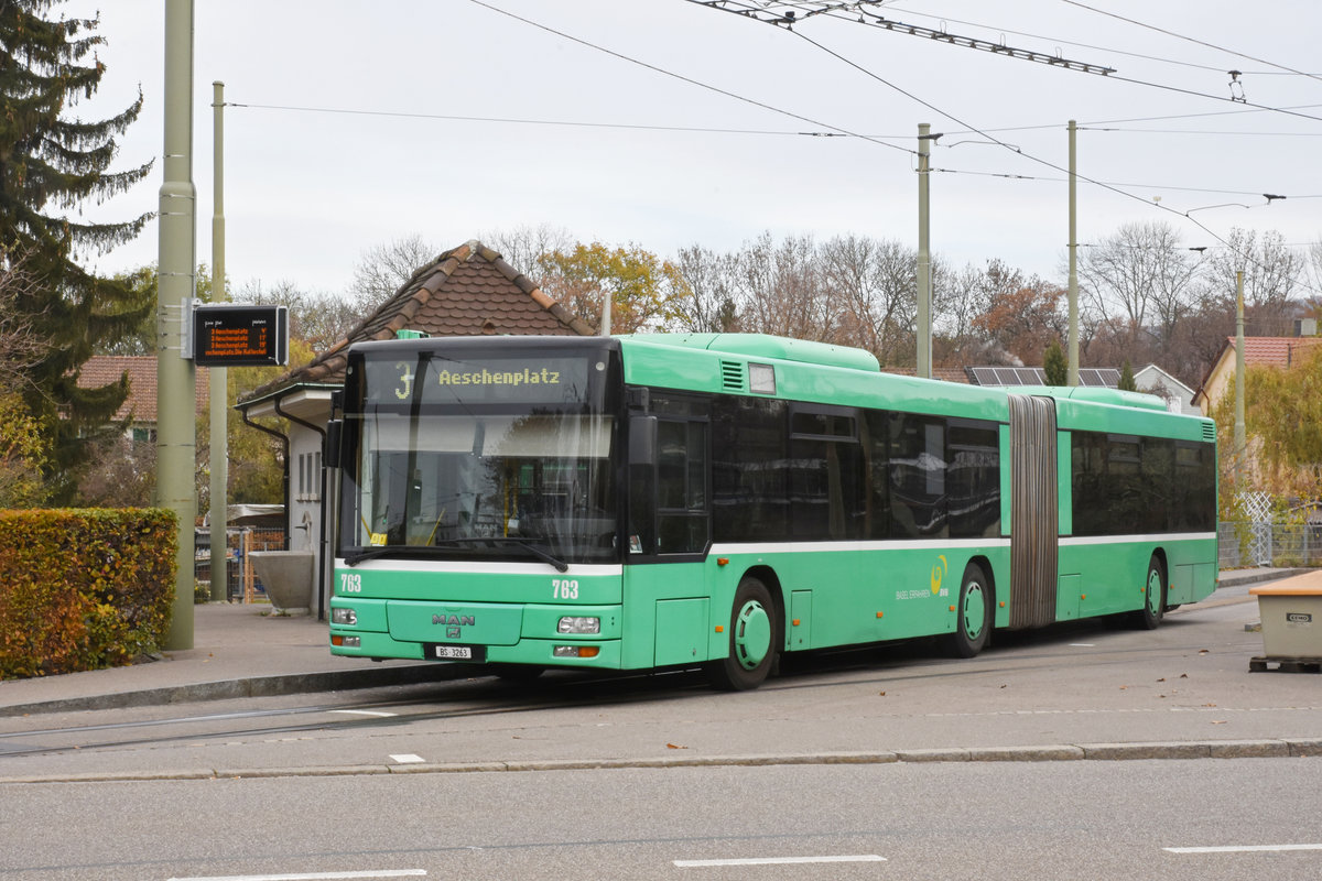 MAN Bus 763 im Einsatz als Tramersatz auf der Linie 3, die wegen einer Baustelle nicht nach Birsfelden verkehren kann. Hier steht der Bus an der Endstation in Birsfelden. Die Aufnahme stammt vom 23.11.2018.