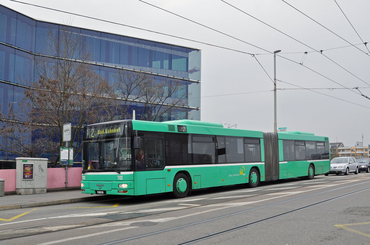 MAN Bus 763 im Einsatz für die wegen einer Baustelle umgeleiteten Linie 2. Hier bedient der Bus die Haltestelle Markthalle. Die Aufnahme stammt vom 24.03.2017.