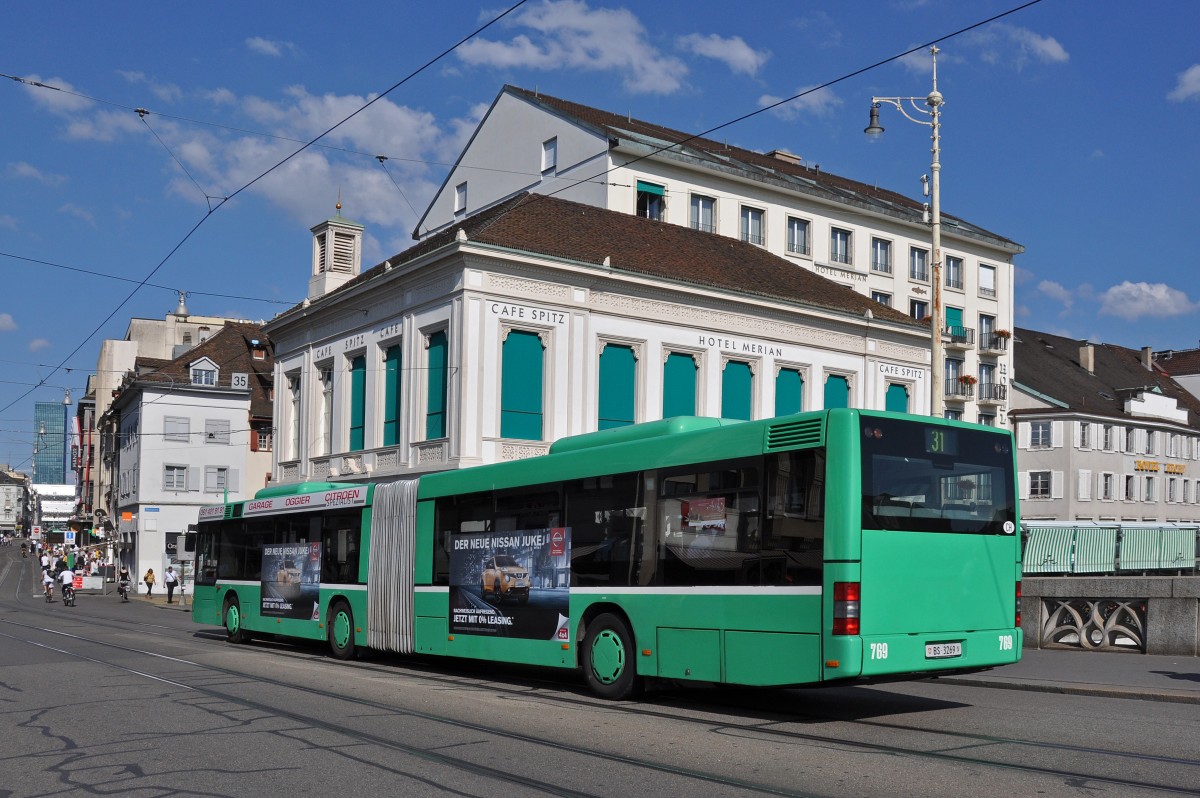 MAN Bus 769 auf der Linie 31 fährt zur Haltestelle Rheingasse. Die Aufnahme stammt vom 08.08.2014.