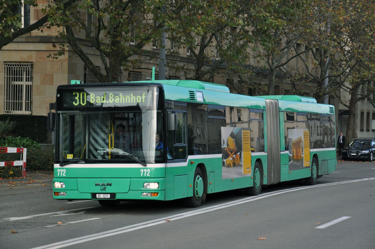 MAN Bus 772 auf der Linie 30 fährt zur Endstation am Badischen Bahnhof. Die Aufnahme stammt vom 27.10.2014.