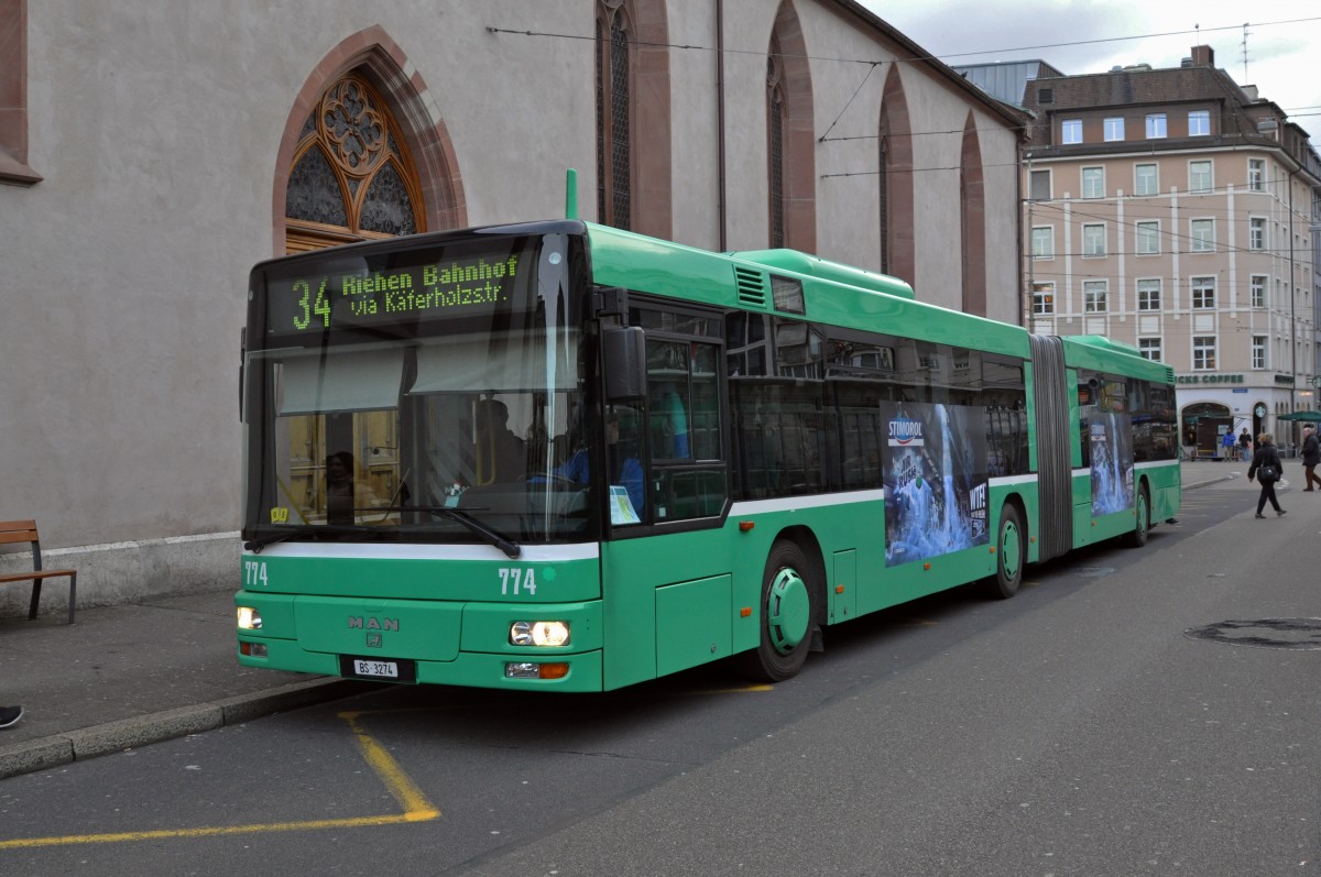 MAN Bus 774 auf der Linie 34 bedient die Haltestelle am Claraplatz. Die Aufnahme stammt vom 04.02.2015.