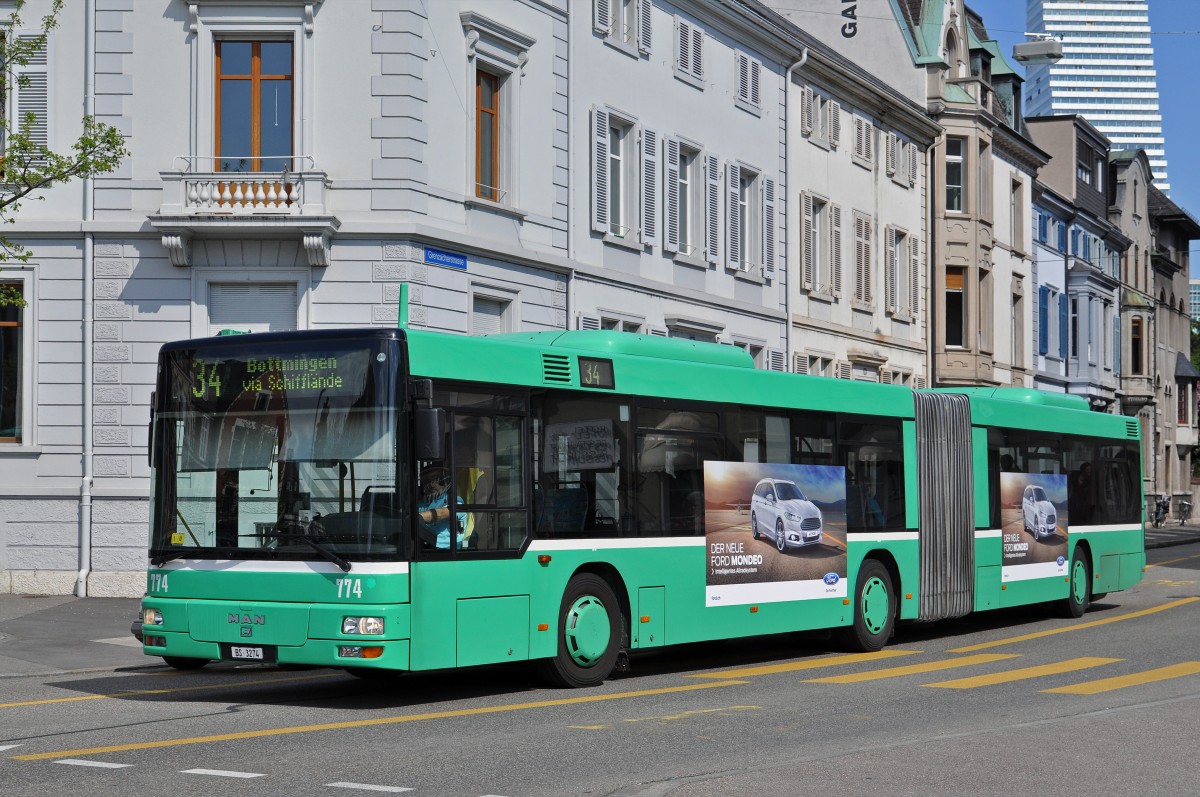 MAN Bus 774 auf der Linie 34 fährt zur Haltestelle am Wettsteinplatz. Die Aufnahme stammt vom 18.04.2015.