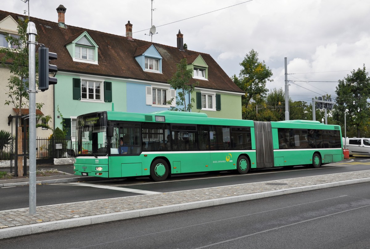 MAN Bus 777 auf der Linie 36 bedient die Haltestelle Morgartenring. Die Aufnahme stammt vom 27.08.2014.