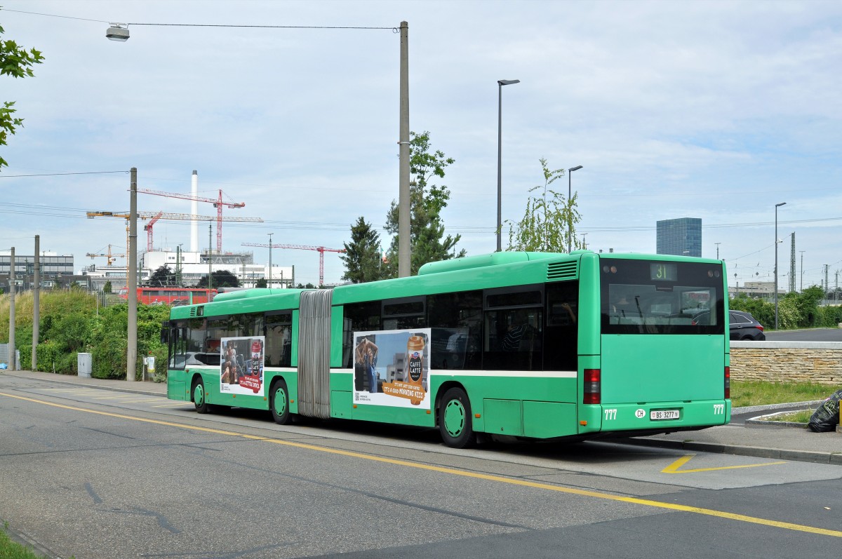 MAN Bus 777 auf der Linie 31 bedient die Haltestelle Rankstrasse. Die Aufnahme stammt vom 29.06.2015.