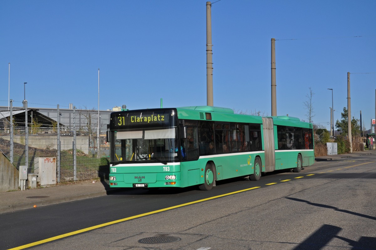 MAN Bus 783 auf der Linie 31 fährt zur Haltestelle Tinguely Museum. Die Aufnahme stammt vom 13.01.2015.