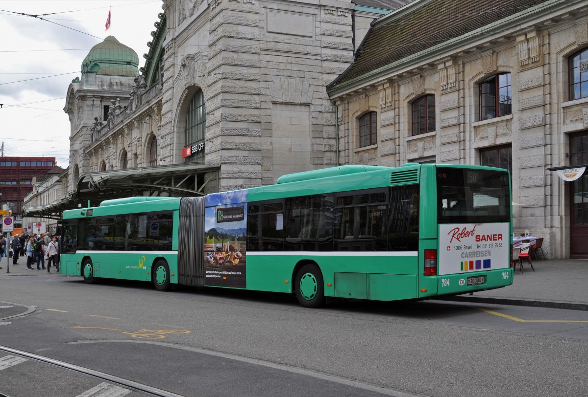 MAN Bus 784 auf der Linie 50 wartet an der Endstation beim Bahnhof SBB . Die Aufnahme stammt vom 07.05.2015.