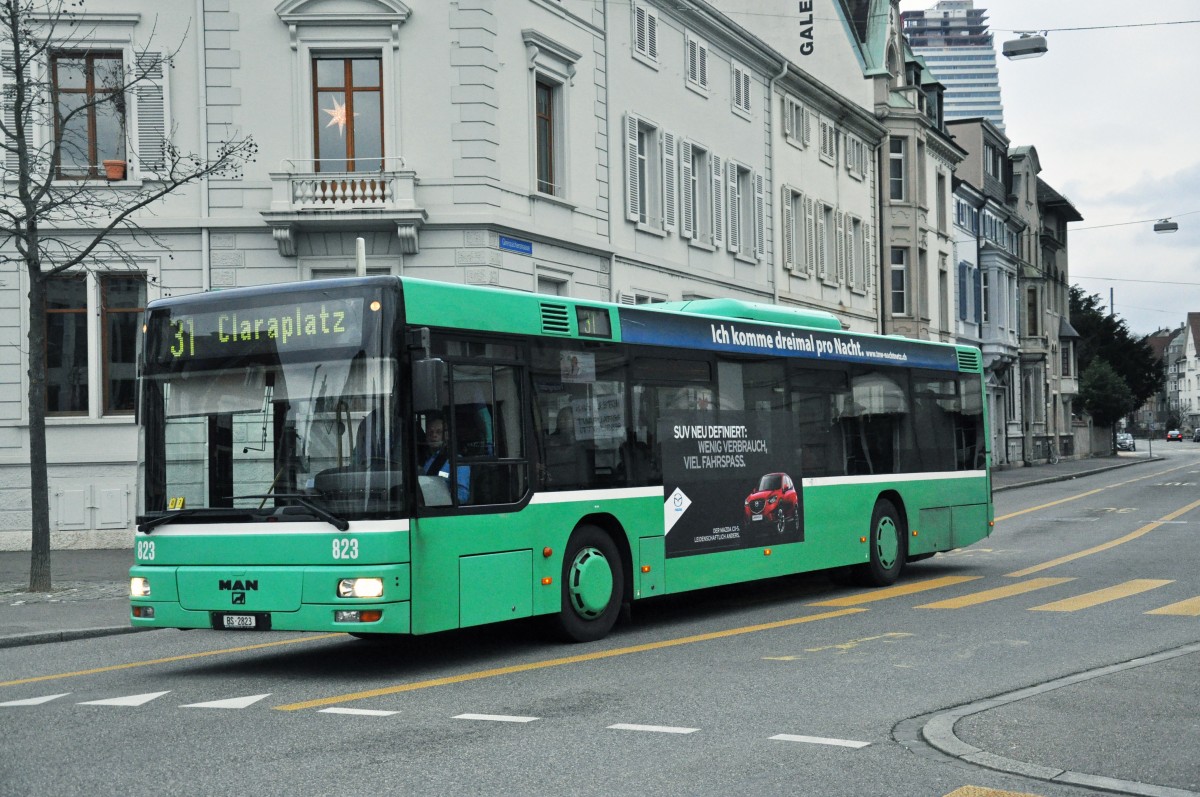 MAN Bus 823 auf der Linie 31 fährt zur Haltestelle Wettsteinplatz. Die Aufnahme stammt vom 26.12.2014.