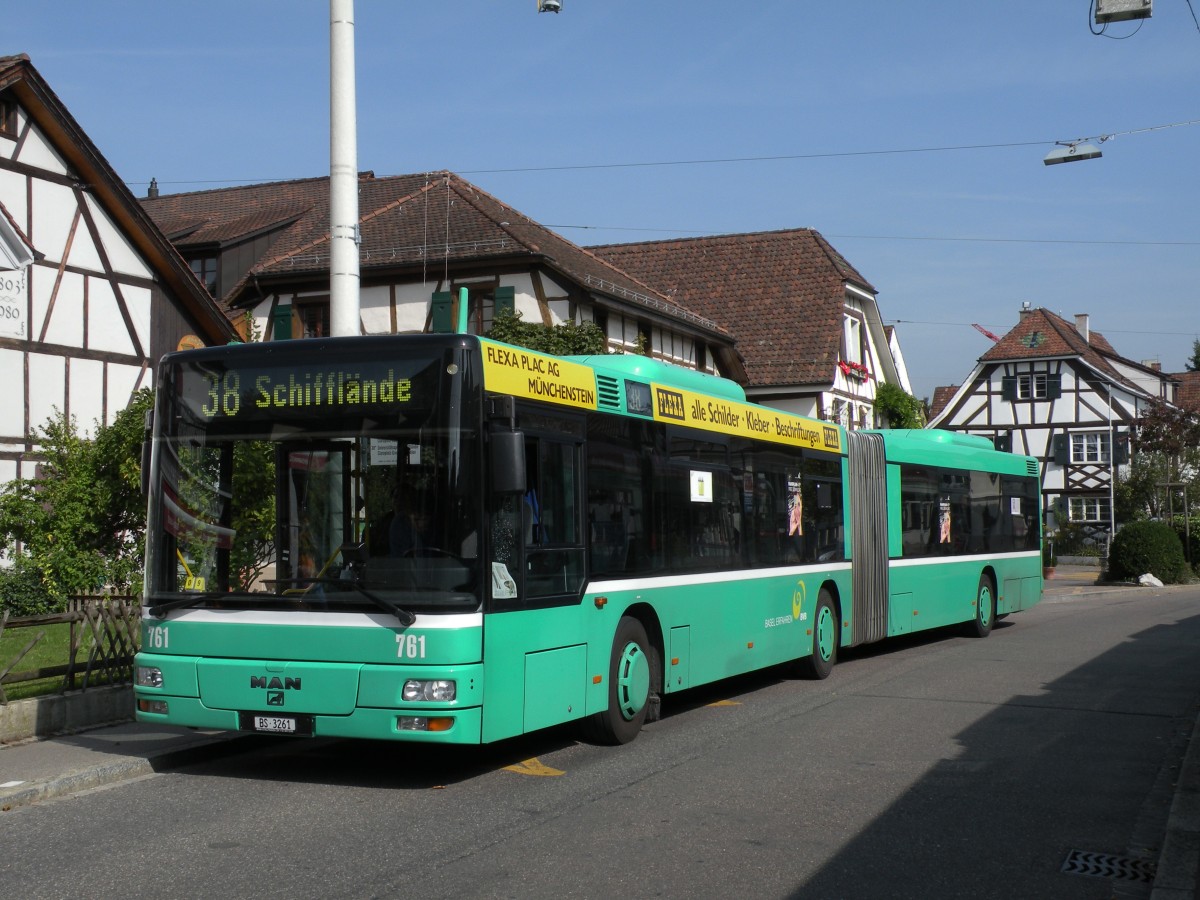 MAN Bus mit der Betriebsnummer 761 auf der Linie 38 an der Endstation in Allschwil. Die Aufnahme stammt vom 18.09.2013.