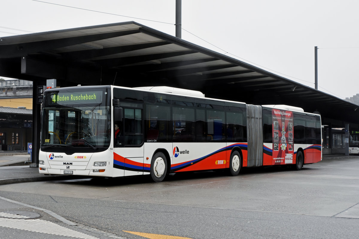 MAN Lions City 153 der RVBW, auf der Linie 4, bedient die Haltestelle beim Bahnhof Baden. Die Aufnahme stammt vom 02.02.2019.