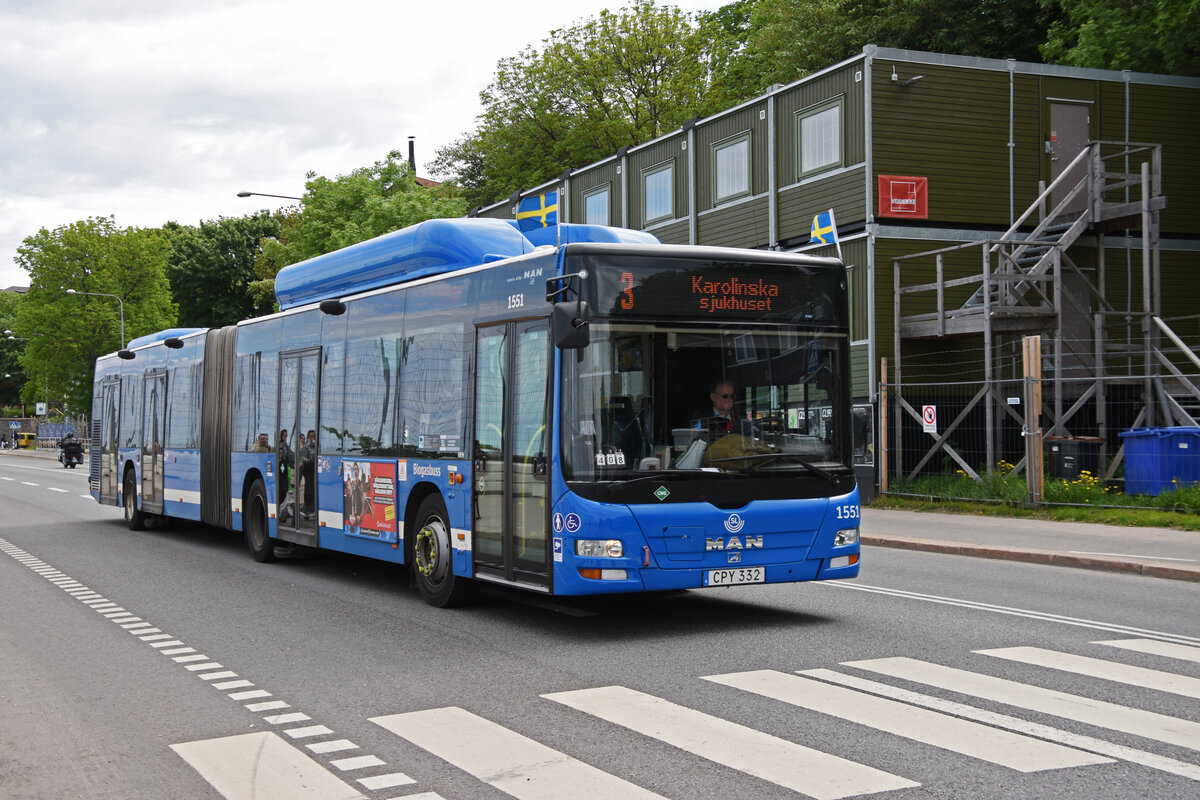 MAN Lions City 1551, auf der Linie 3, fährt durch die Stadsgardsleden. Die Aufnahme stammt vom 06.06.2022.