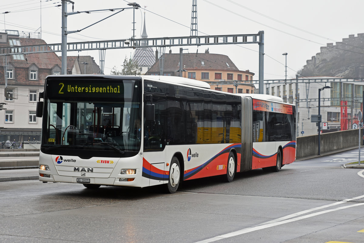 MAN Lions City 169 der RVBW, auf der Linie 2, fährt zur Haltestelle beim Bahnhof Baden. Die Aufnahme stammt vom 02.02.2019.