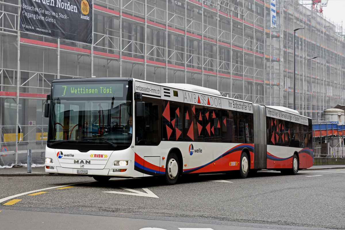 MAN Lions City 305 der RVBW, auf der Linie 7, fährt zur Haltestelle beim Bahnhof Baden. Die Aufnahme stammt vom 02.02.2019.