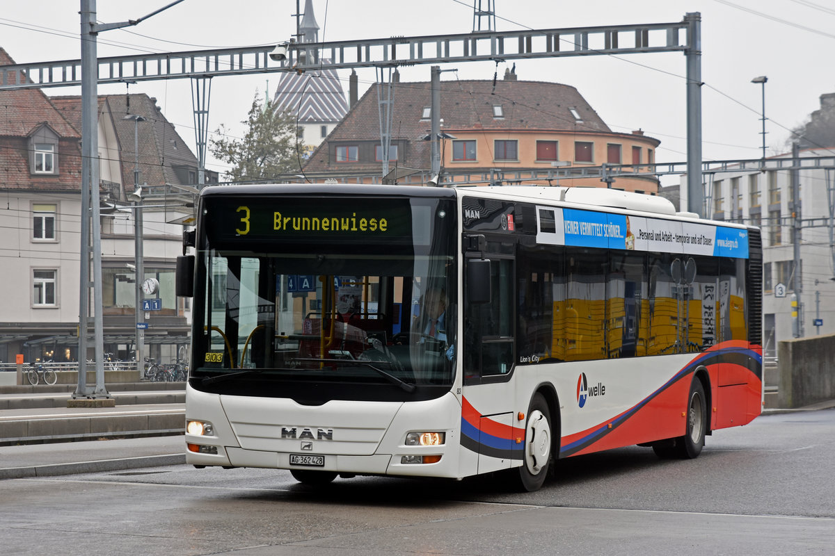 MAN Lions City 83 der RVBW, auf der Linie 3, fährt zur Haltestelle beim Bahnhof Baden. Die Aufnahme stammt vom 02.02.2019.
