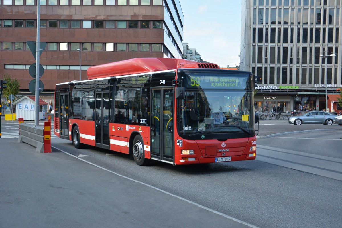 MAN Lion's City CNG mit dem Kennzeichen ALM 812 unterwegs in der Innenstadt von Stockholm am 16.09.2014.