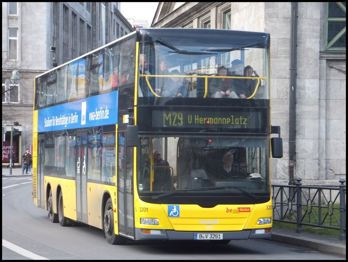 MAN Lion's City DD der BVG in Berlin am 07.02.2014