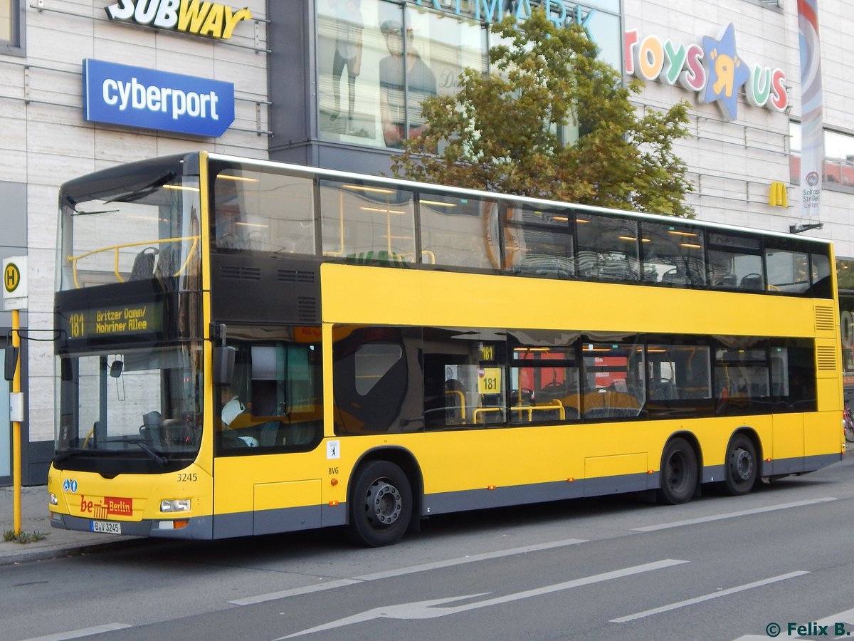 MAN Lion's City DD der BVG in Berlin am 23.08.2015