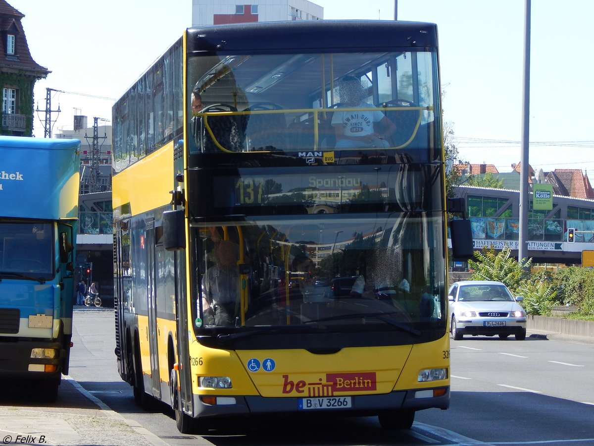 MAN Lion's City DD der BVG in Berlin am 10.06.2016