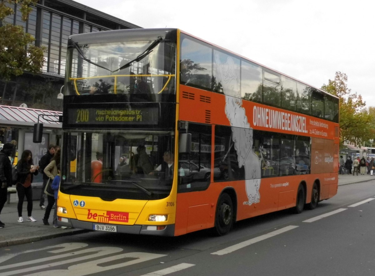 MAN Lions City DD Wg.3106 auf`m 200er am S+U Zoo, 21.10.14