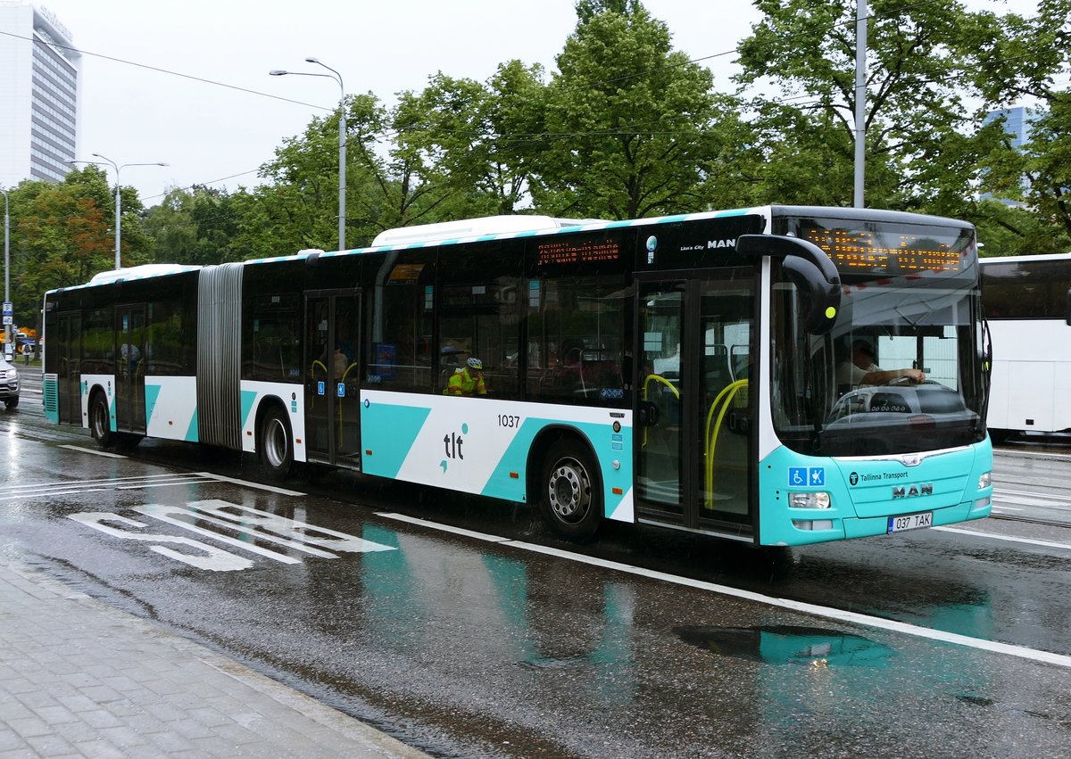 MAN Lion's City GL  '1037' (037 TAK)  der tlt -Tallinna Linnatranspordi AS, Tallinn im August 2017.