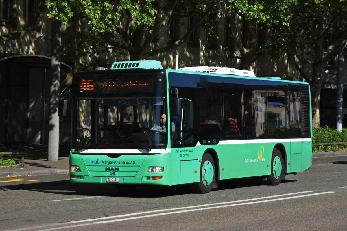 MAN Lions City der Margarethen Bus AG, auf der Linie 46, fährt zur Endstation am badischen Bahnhof. Die Aufnahme stammt vom 08.06.2019.