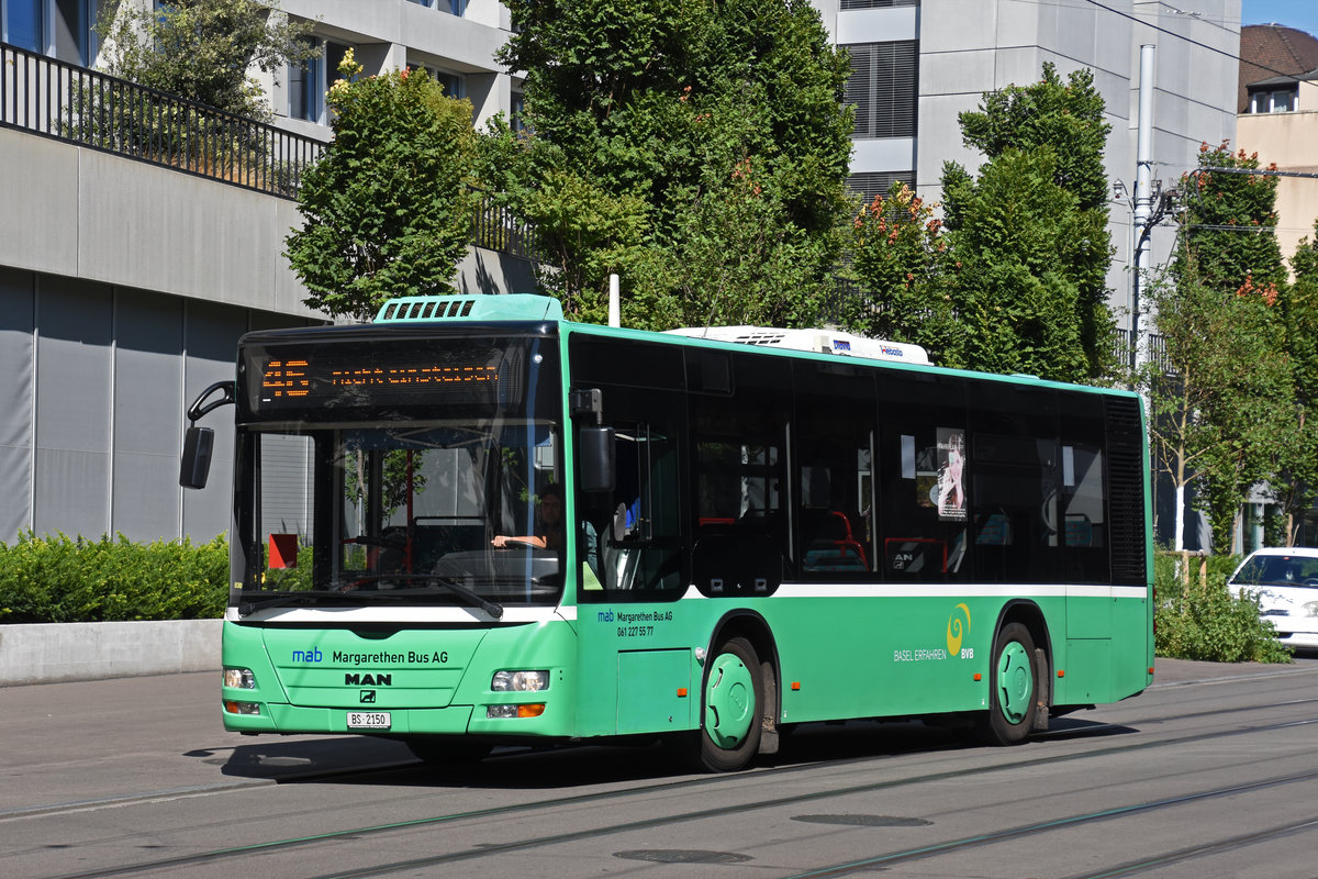 MAN Lions City der Margarethen Bus AG, auf der Linie 46, fährt zur Haltestelle am badischen Bahnhof. Die Aufnahme stammt vom 08.09.2020.
