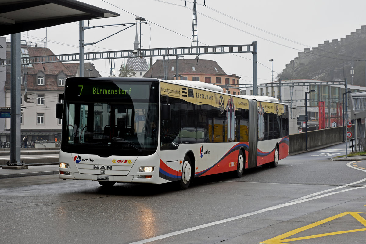 MAN Lions City der RVBW, auf der Linie 7, fährt zur Haltestelle beim Bahnhof Baden. Die Aufnahme stammt vom 02.02.2019.