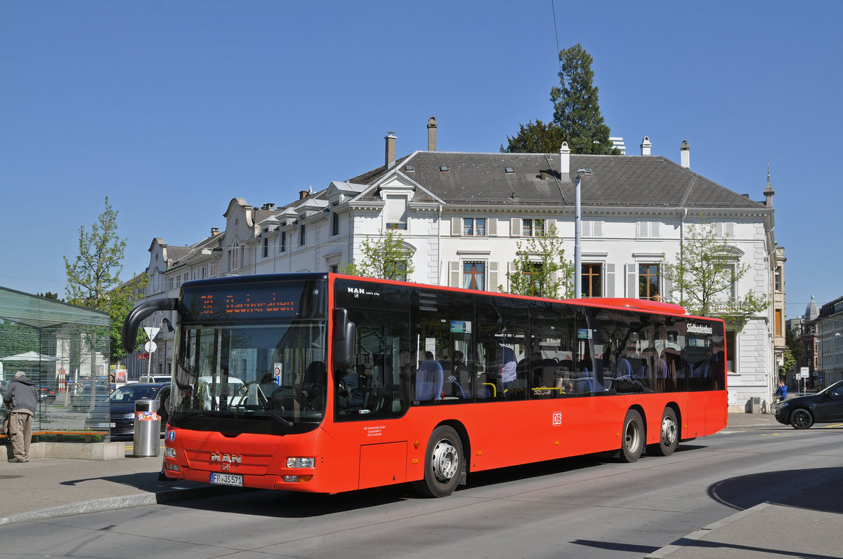 MAN Lions City von Südbadenbus, auf der Linie 38, bedient die Haltestelle Wettsteinplatz. Die Aufnahme stammt vom 19.04.2018.