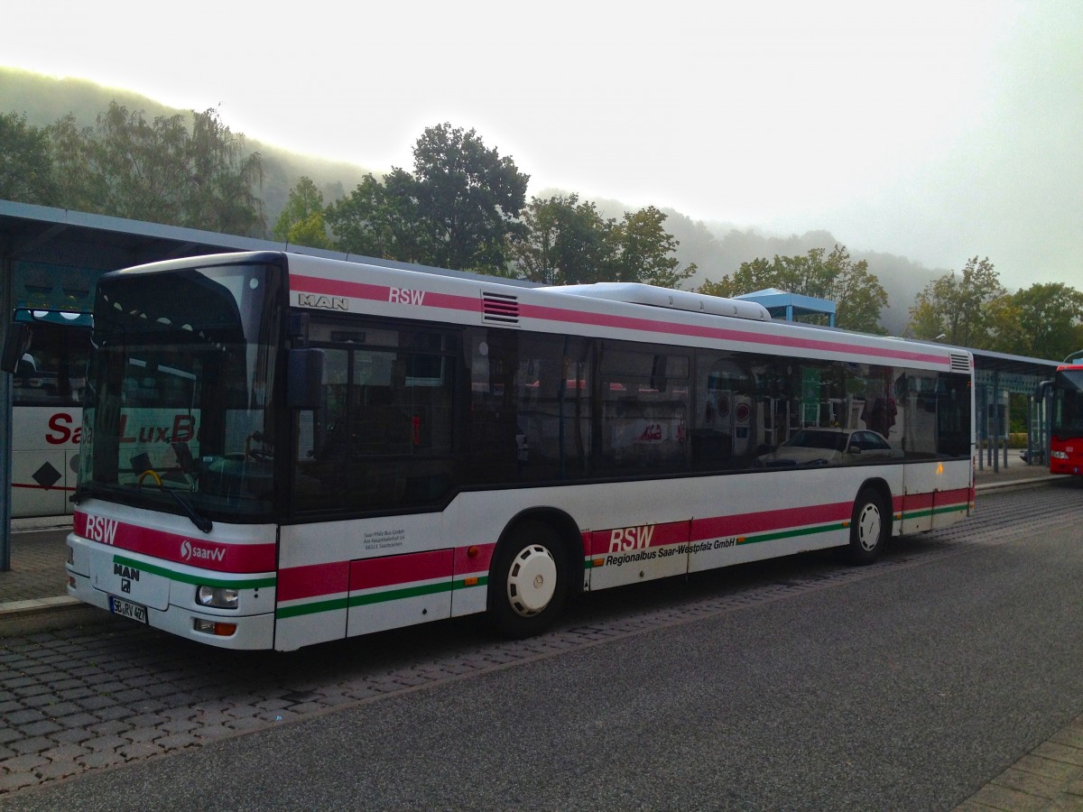 MAN Lions City Ü von Saar-Pfalz-Bus (SB-RV 427) in Merzig am Bahnhof. Aufgenommen am 02.09.2014.