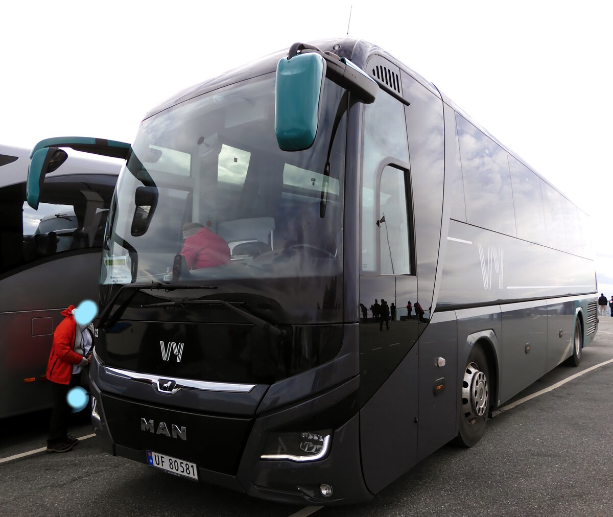 MAN Lions Coach am 24.09.23 bei Geiranger