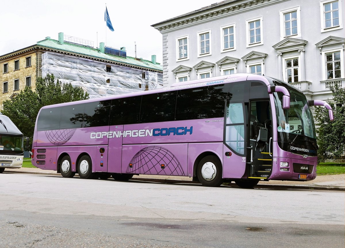 MAN Lion's Coach von 'Copenhagen Coach' /DK, in Copenhagen im August 2017.