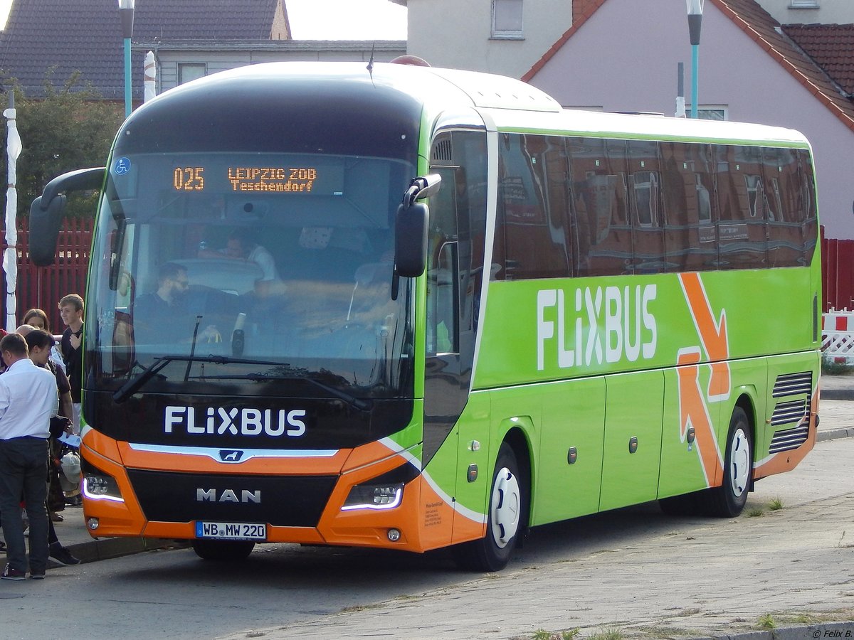 MAN Lion's Coach von Flixbus/Wricke Touristik aus Deutschland in Neubrandenburg am 09.09.2018