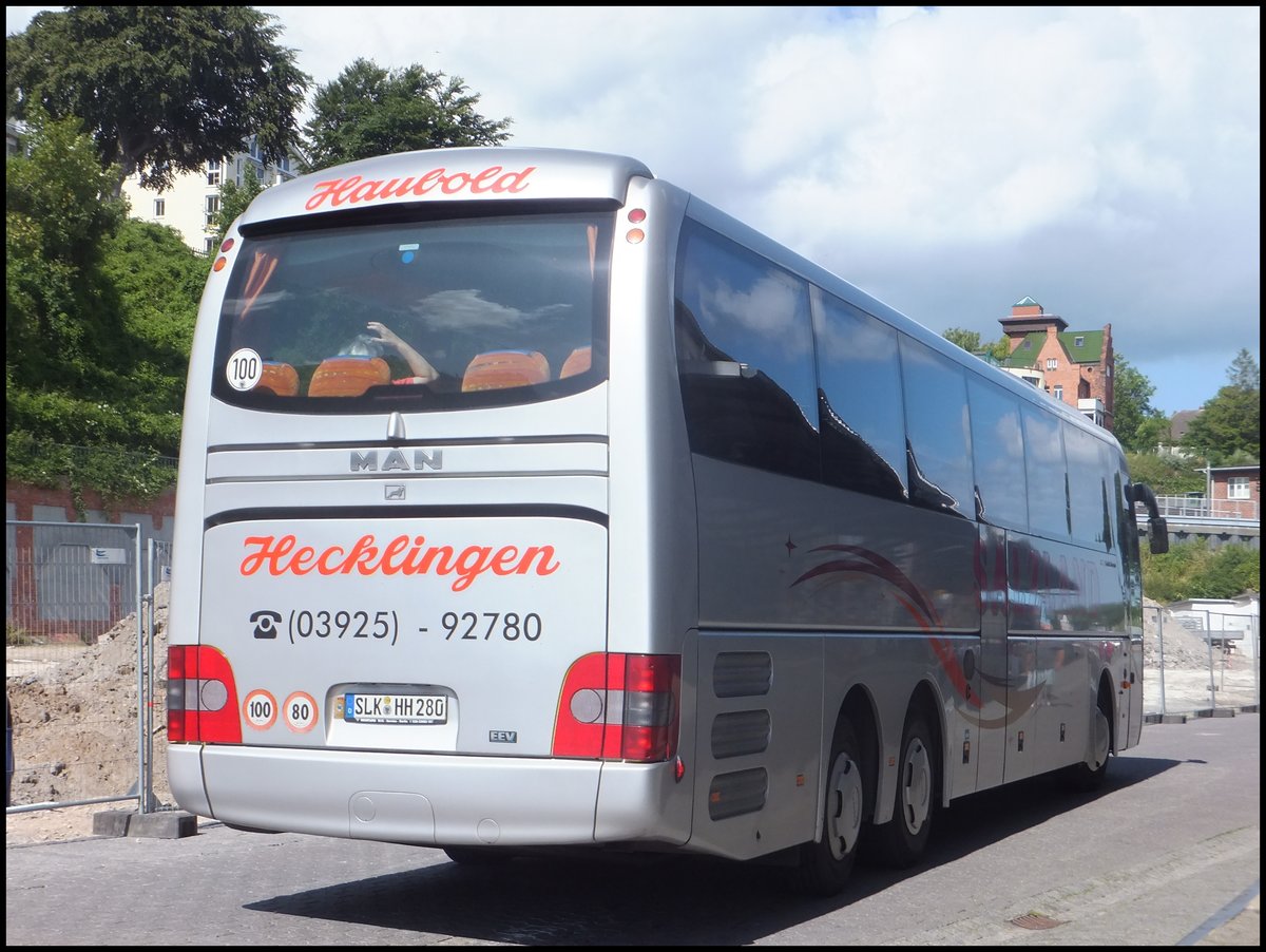 MAN Lion's Coach von Haubold Reisen aus Deutschland im Stadthafen Sassnitz am 02.07.2014
