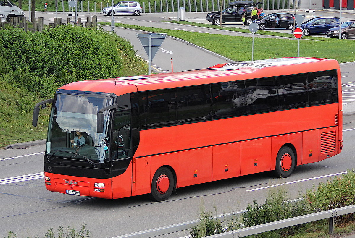 MAN Lion's Coach inconnu, près de Berne.

Plus de photos sur : https://www.facebook.com/AutocarsenSuisse/ 